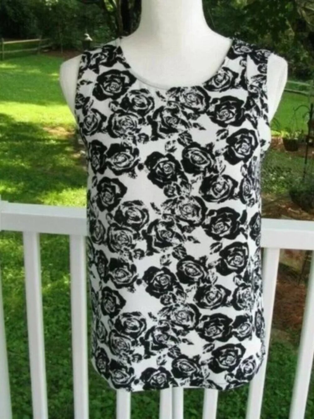 Katherine Barclay Montreal top sleeveless shirt blouse XS pullover luxury style